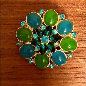 Vintage stone brooch or pendant
